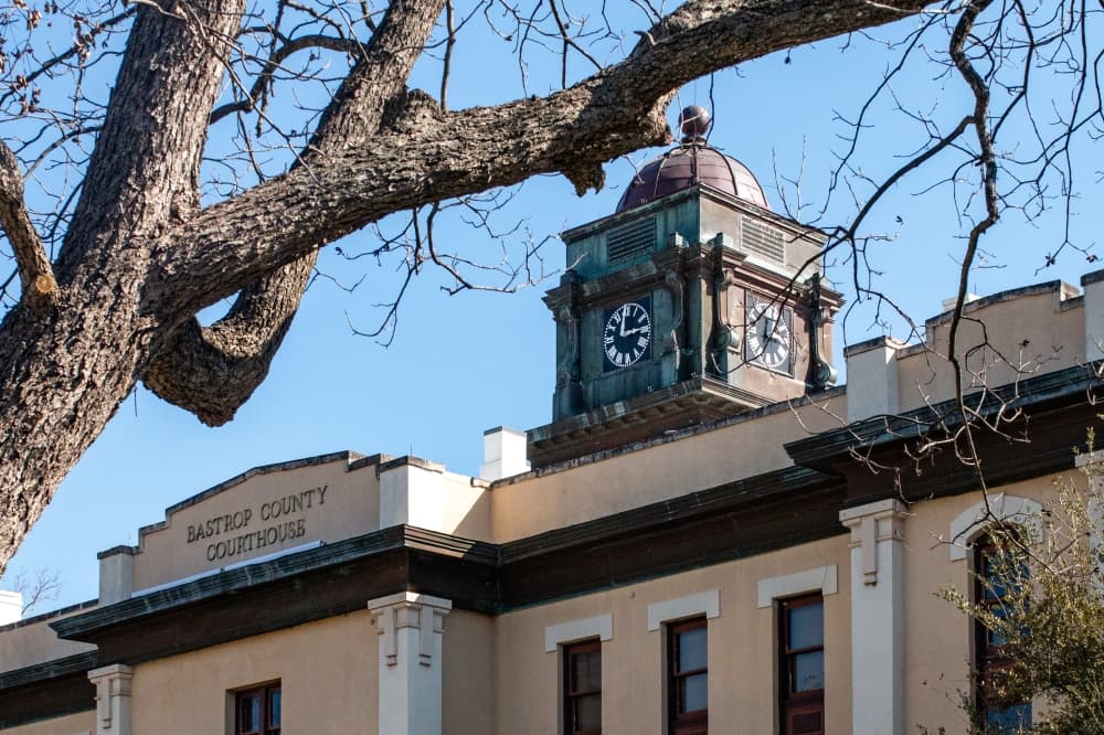 $907,500 contract awarded for Bastrop County Courthouse roof repairs