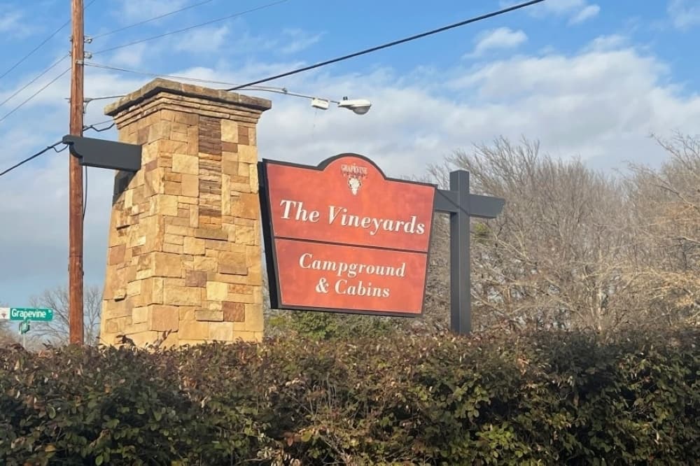 Vineyards sign 