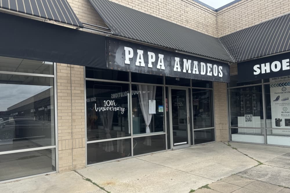 Papa Amadeos celebrates 10 years in The Woodlands area