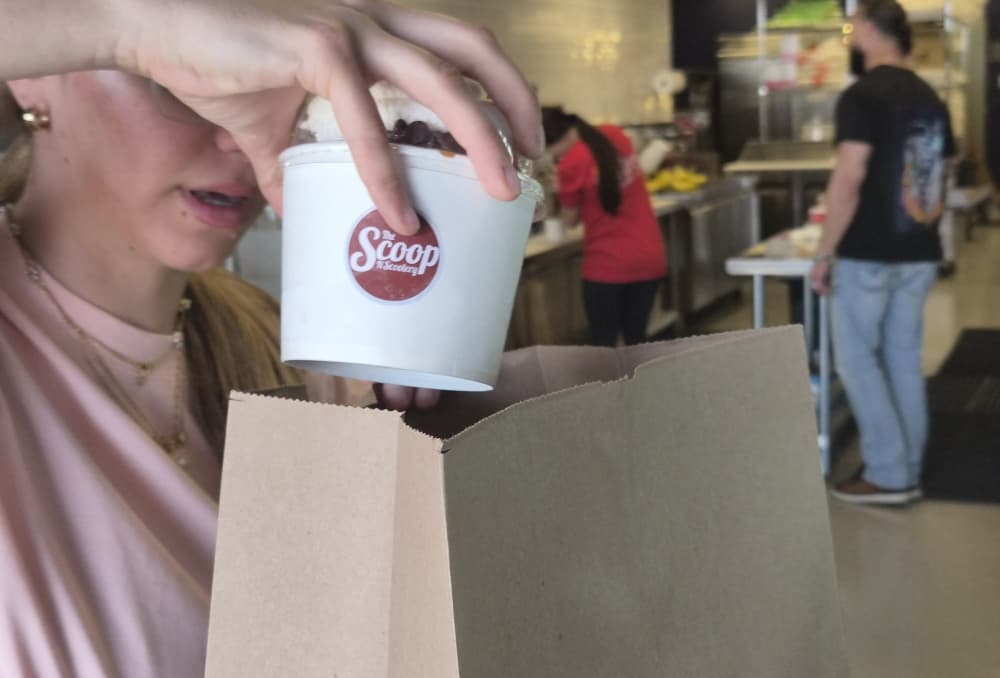 The Scoop N Scootery offers late-night ice cream deliveries around northern Fort Worth. (Patricia Ortiz/Community Impact)