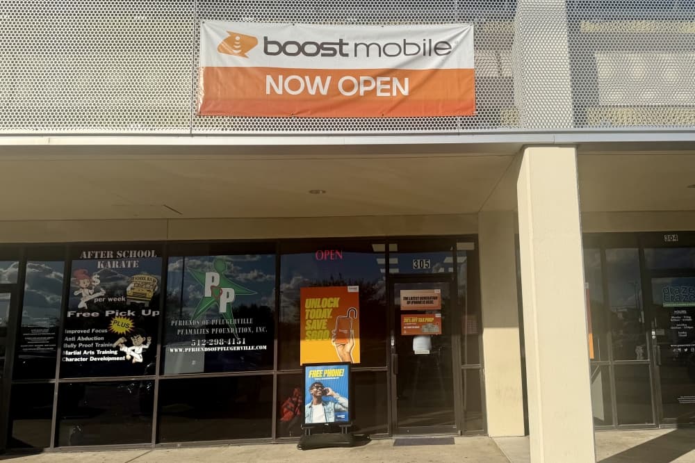 Boost Mobile opens new wireless service store in Pflugerville