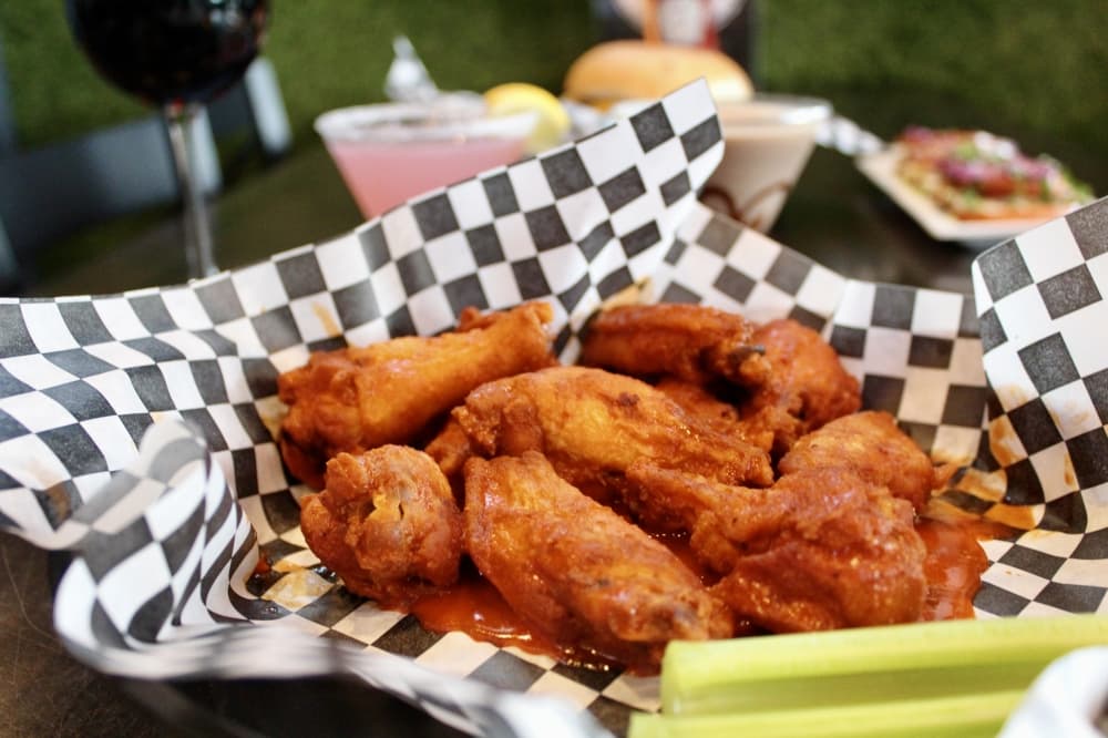 Wing flavors offered vary with flavors including spicy garlic, teriyaki, parmesan garlic and mango habanero. (Jovanna Aguilar/Community Impact)