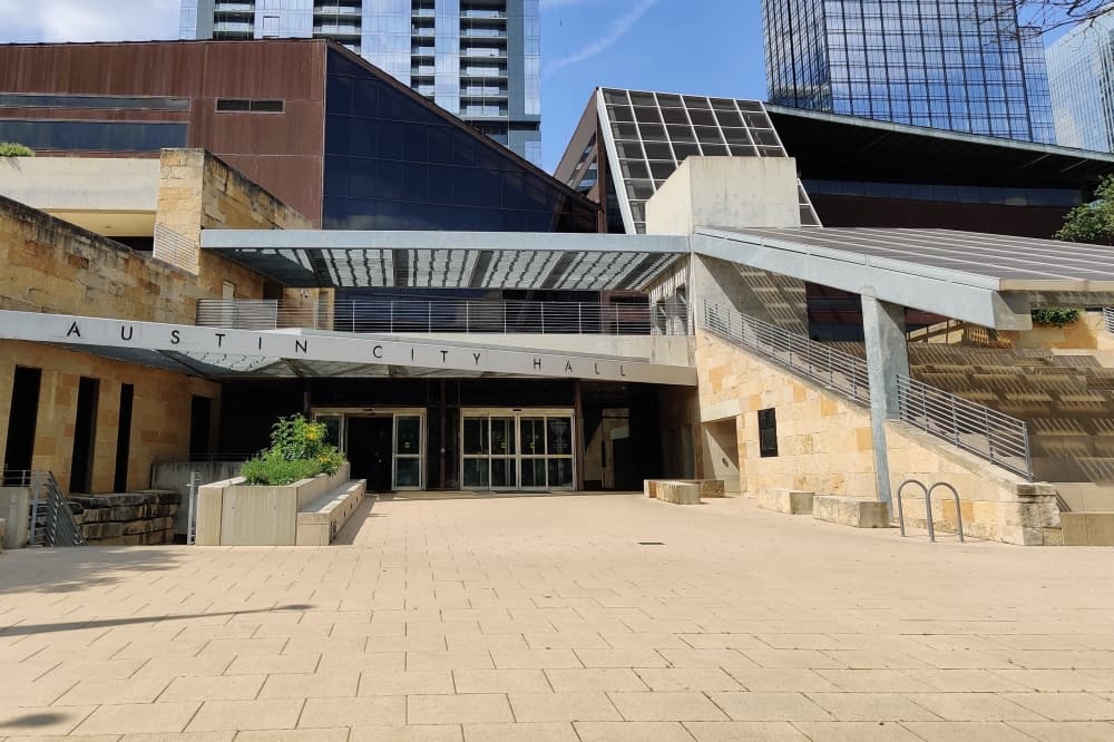 Council looks to strengthen youth jobs programs in Austin, Travis County