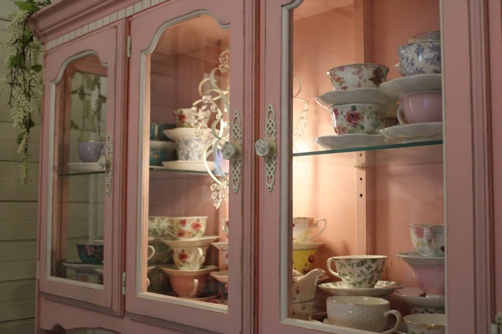 Locally-owned bookstore and tea room opens in Northeast San Antonio