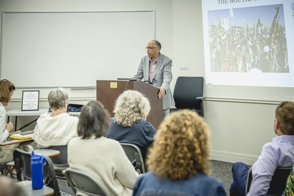 River Oaks institute keeps lifelong learning alive in Houston
