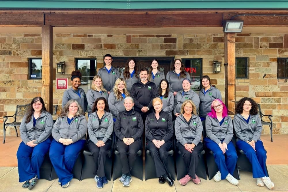 FM 1488 Animal Medical Center celebrates 20 years in Magnolia