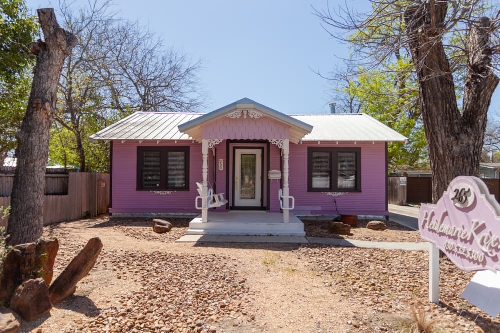 Nail salon and waxing studio to merge in New Braunfels
