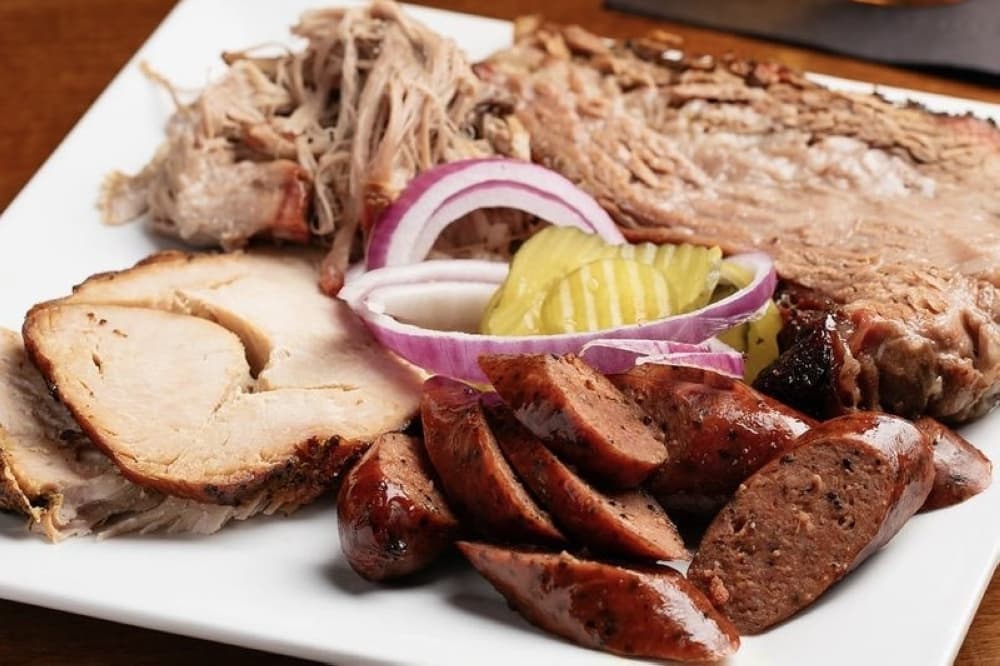 Flower Mound-based smokehouse Harold Dean Smoked Goods offers community