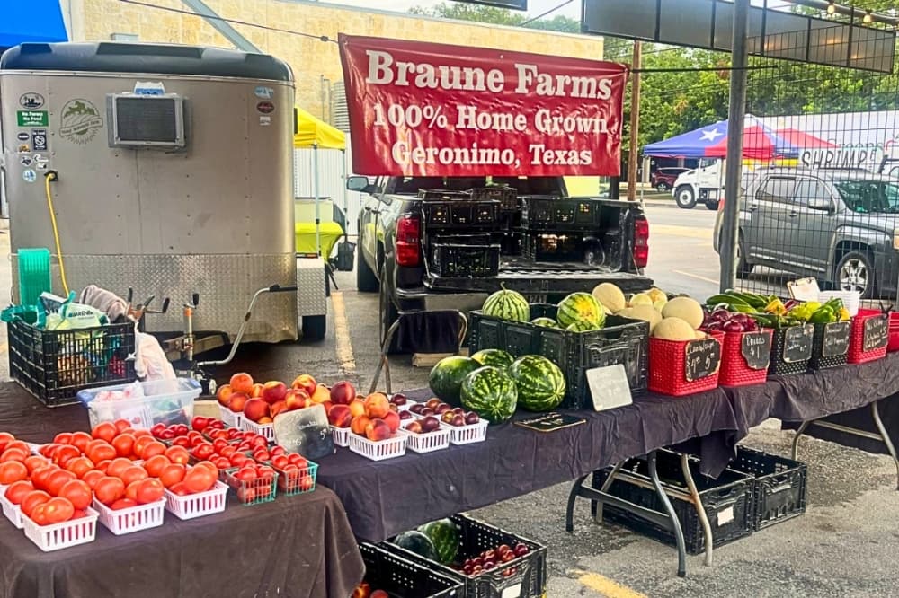 Braune Farms sells produce at the New Braunfels Farmers Market. (Courtesy New Braunfels Farmers Market)