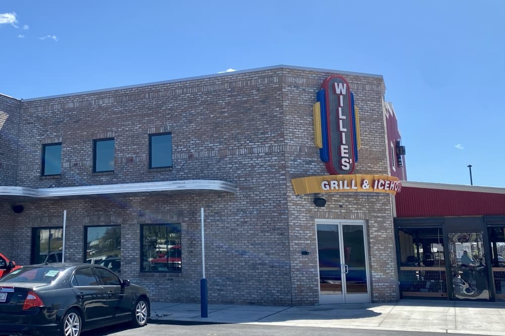 New Willie's Grill & Icehouse location opening in Leander in late March
