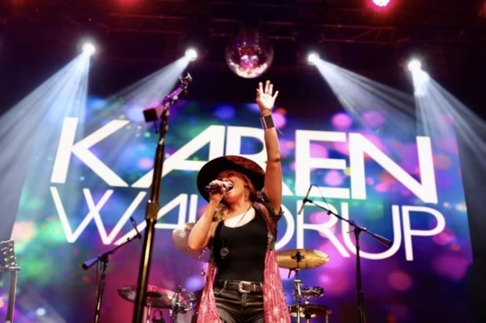 Karen Waldrup performing