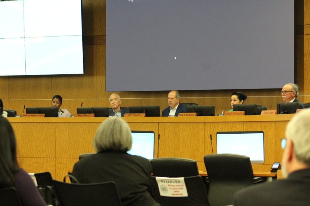 Houston ISD OKs partnerships bringing more autonomy for 4 schools