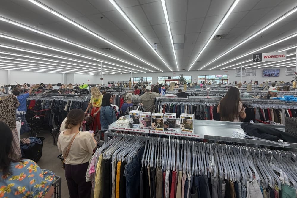 Thrift Giant now offers resale clothes, furniture in Colleyville