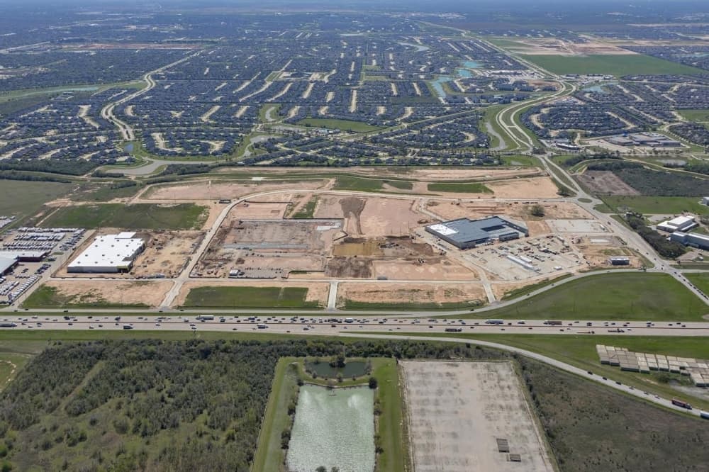 NewQuest breaks ground on multitenant component at Texas Heritage Marketplace