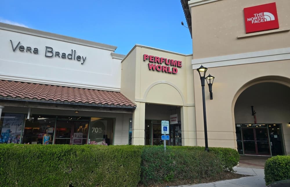 Designer, viral fragrance store opens in San Marcos Premium Outlets