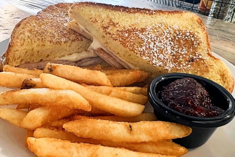 Monte Cristo sandwich