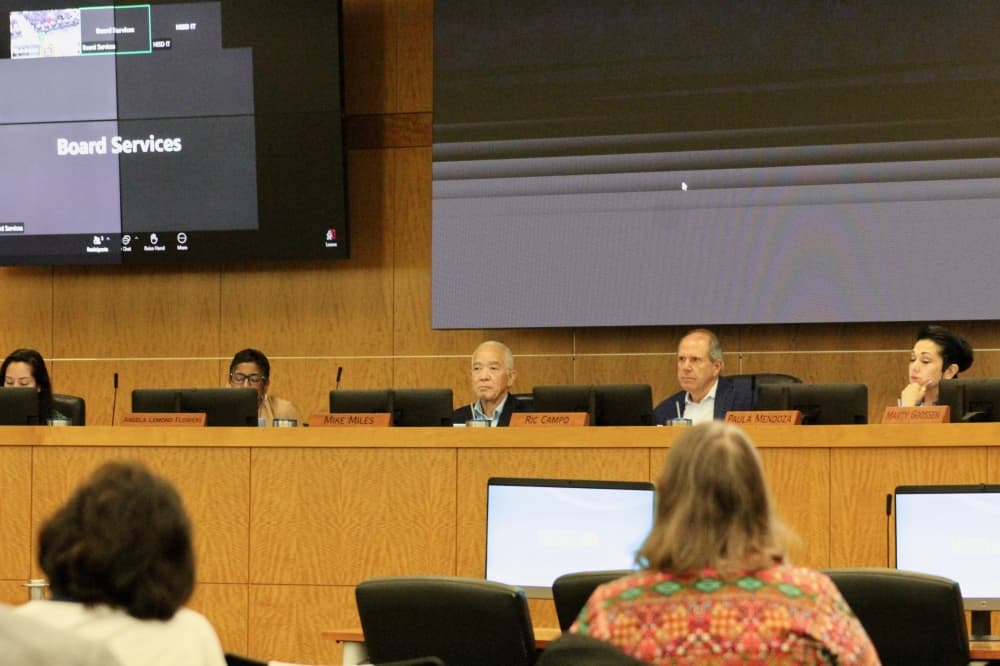 Houston ISD leaders granted power to consider teacher, staff cuts for 2026-27 school year