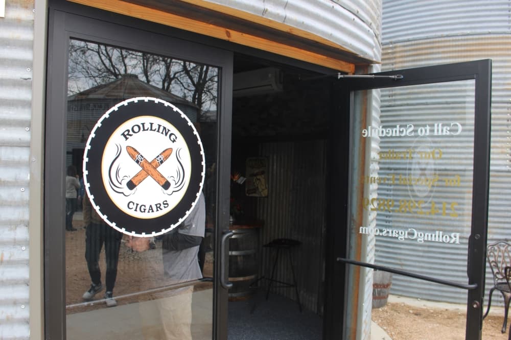 Mobile humidor Rolling Cigars debuts first permanent location in East McKinney