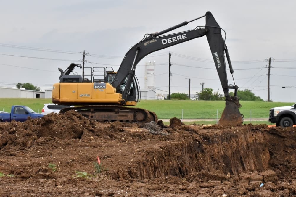 Machinery at work site 