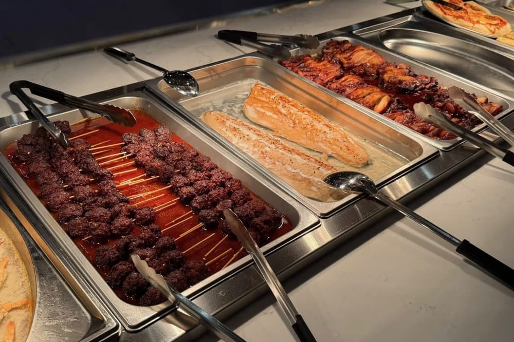 Takumi Hibachi Sushi & Seafood Buffet celebrates April opening in Humble