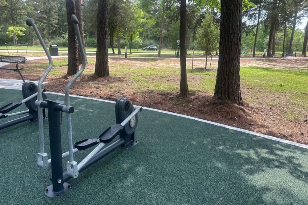 A number of mobility and exercise machines are located around the building for the community to use. (Lizzy Spangler/Community Impact)