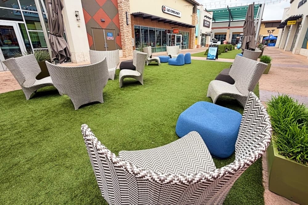 seats at Tanger Outlets
