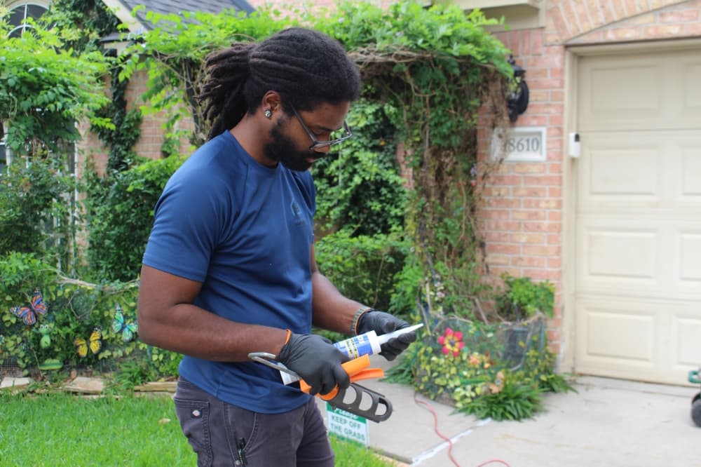 Services offered by Hands for Hire includes drywall, painting, furniture assembly and exterior power washing. (Ariel Worthy/Community Impact)