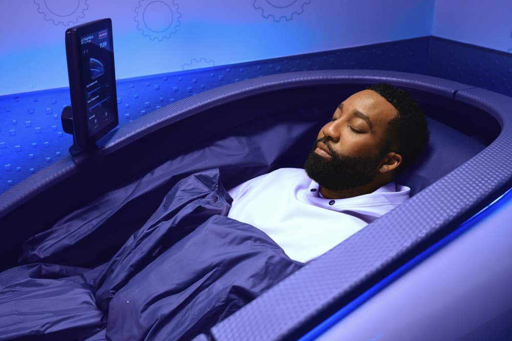 New Planet Fitness in Maplewood to be the first location to offer red light saunas