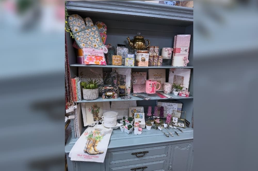 JF Boutique celebrates grand opening in Old Town Spring