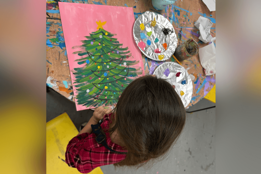 Instructor guiding students in children’s art classes at Katy Art School, supporting creative development and fine motor skill building in Katy Texas
