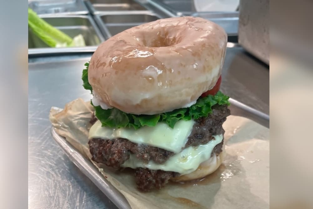 donut burger