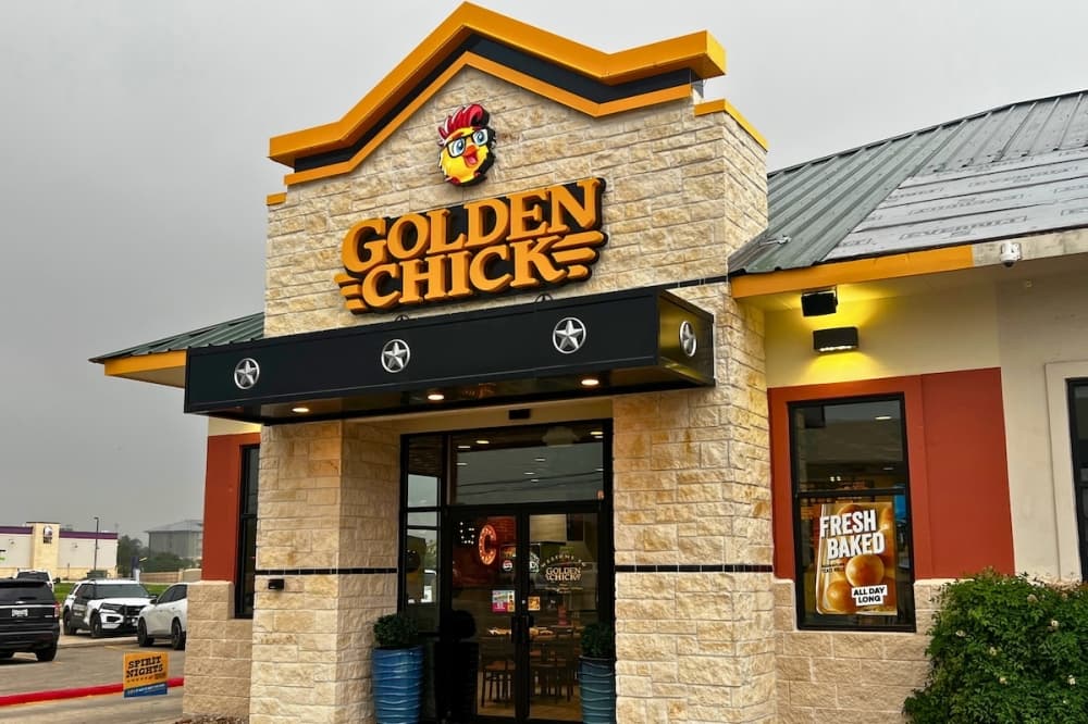 Golden Chick now serving wings, tenders in Dripping Springs