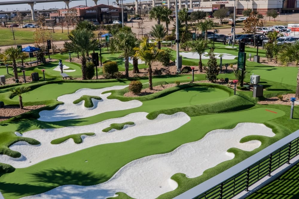The PopStroke Katy location features a redesigned putting course with new on-course tech. Misters were also added on the course. (Courtesy PopStroke)
