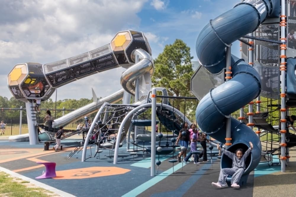 Lakeland Elementary officials to unveil 'Futuristic'-themed playground