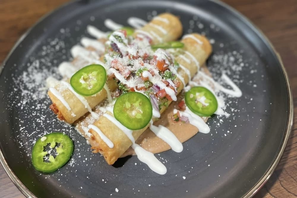 Luna Rosa Cocina & Cantina opens in Texas City