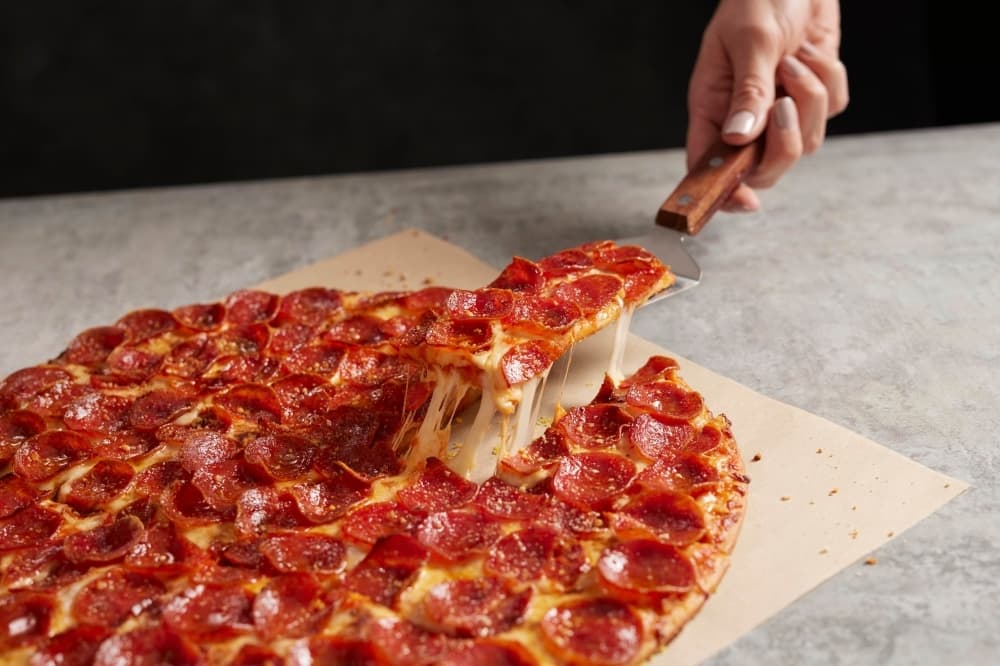 Donatos Pizza to bring 'Edge to Edge' toppings to The Groves