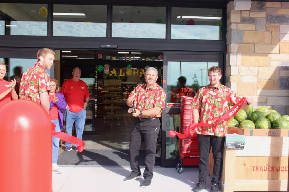 Trader Joe's ribbon cutting