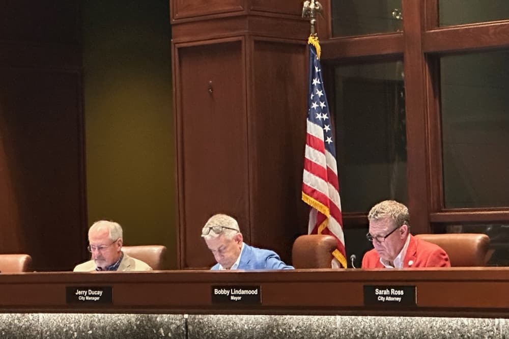 Colleyville council greenlights golf carts on neighborhood roads