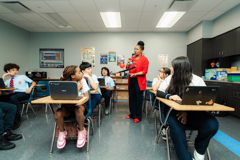 Bob Hope School adds 3 grade levels, expands access to bilingual, career-ready education
