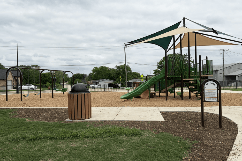 Roanoke opens new playground following park construction project