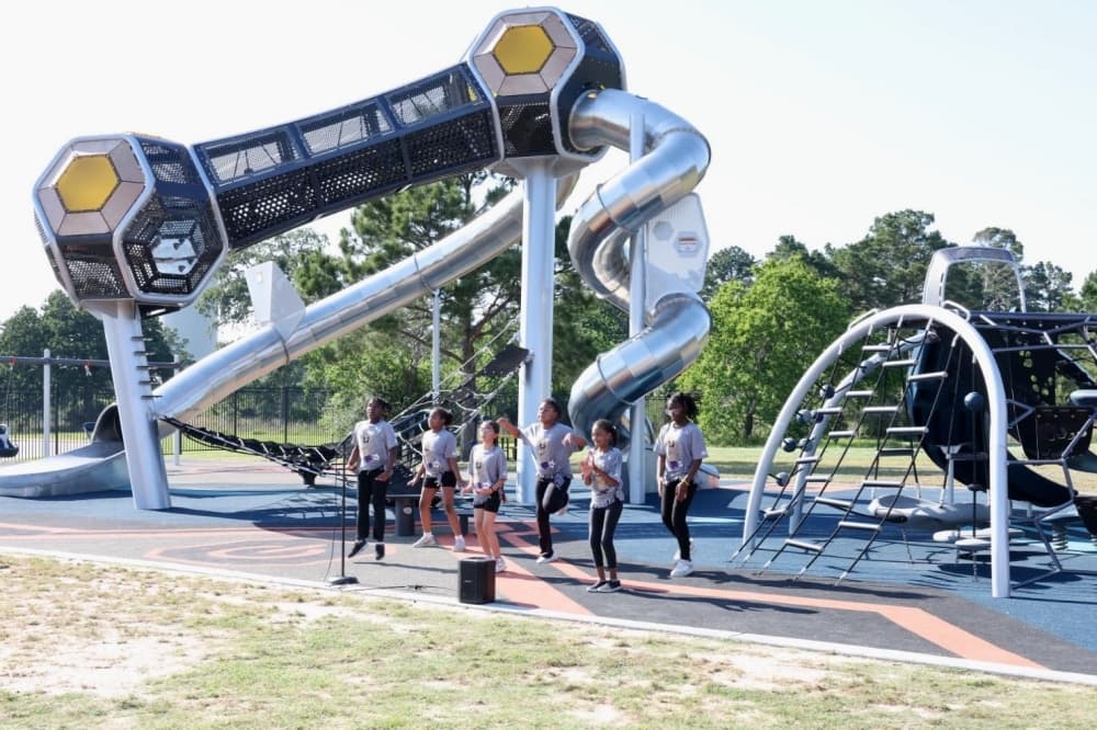 Lakeland Elementary officials celebrate opening of 'Futuristic'-themed playground