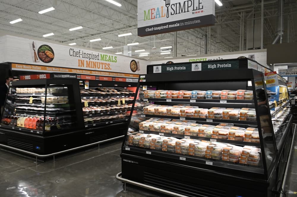 H-E-B opens new store near Colleyville border