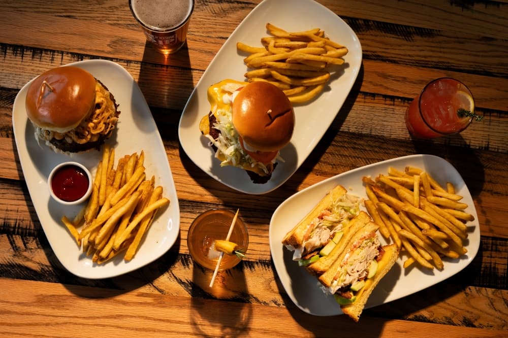 Oak & Stone serves burgers, craft beer in McKinney