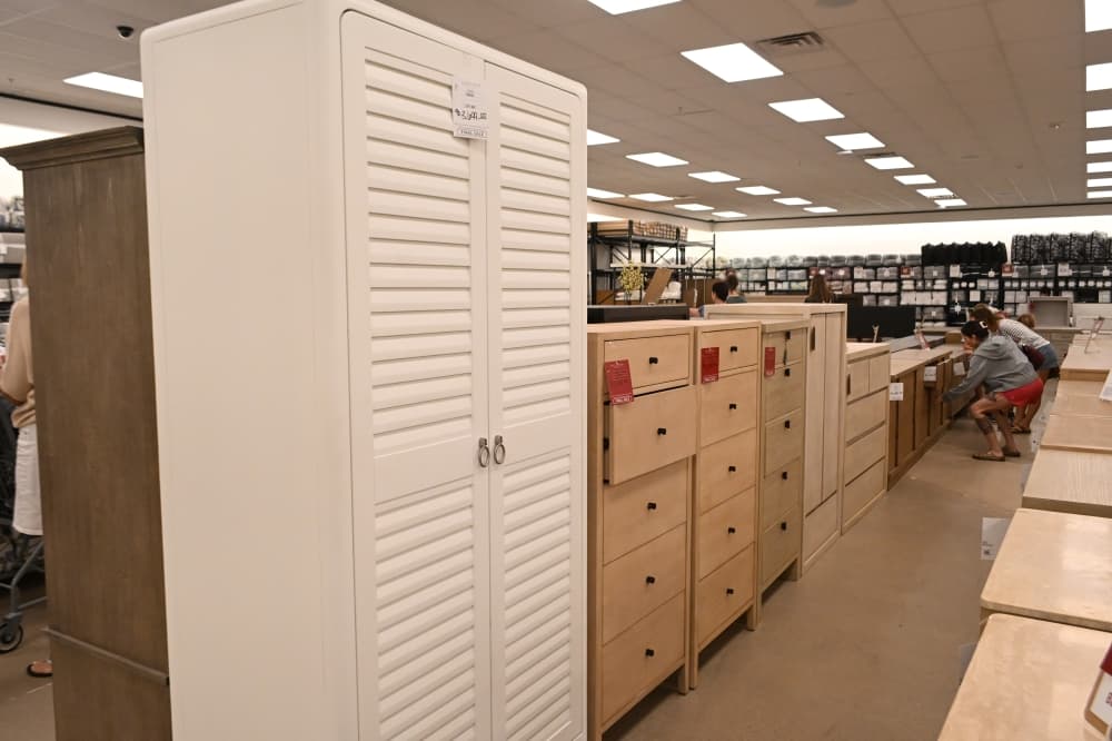 Pottery Barn, Williams Sonoma outlet sells home furnishings, cookware in Grapevine