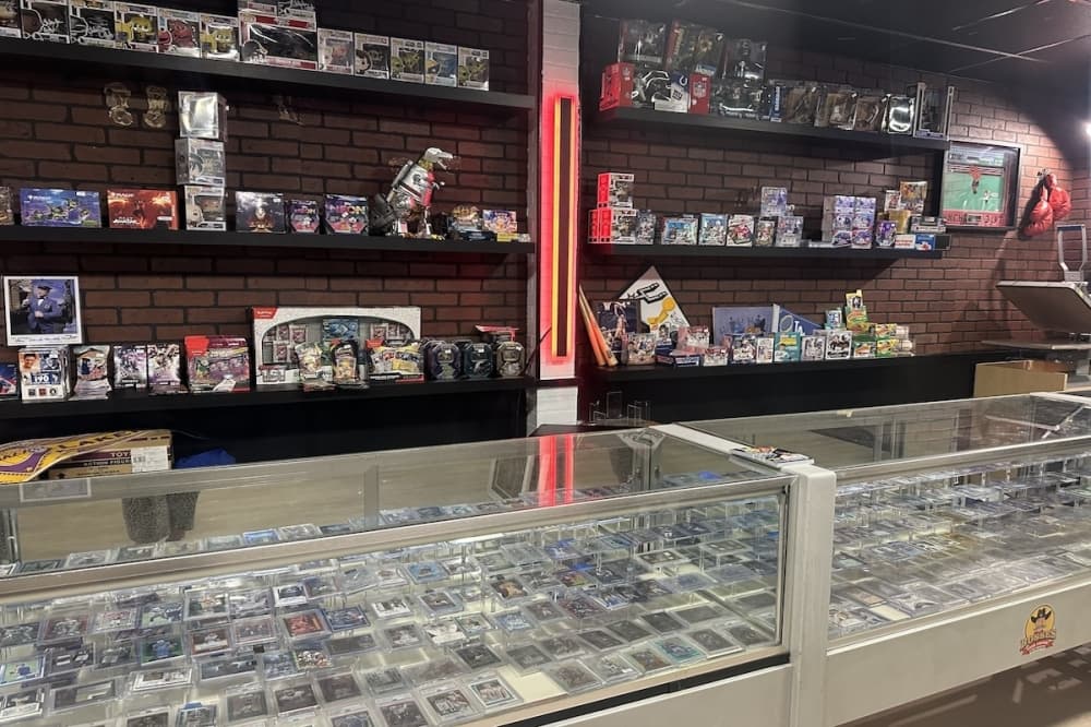 Collectible card shop opens inside Bosses Pizza, Wings & Burgers in New Braunfels