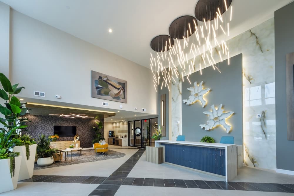 353 luxury mid-rise apartment now open in Katy