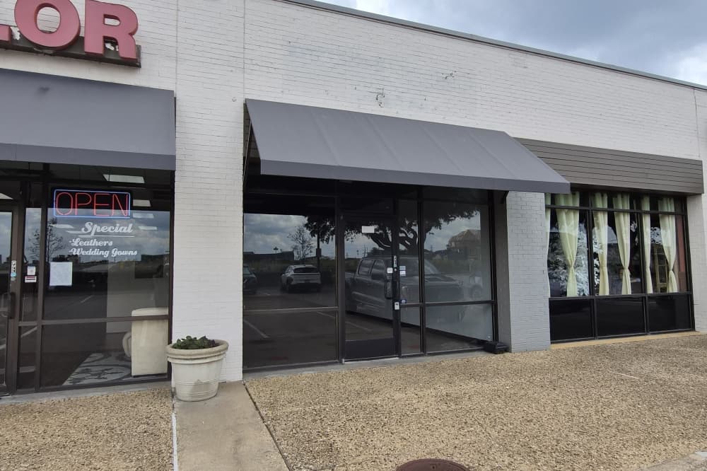American Massage Academy near West Plano Parkway is now closed. (Patricia Ortiz/Community Impact)