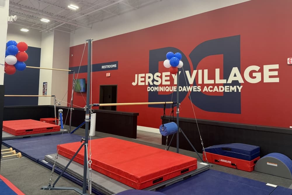Dominique Dawes opens gymnastics and ninja academy in Jersey Village
