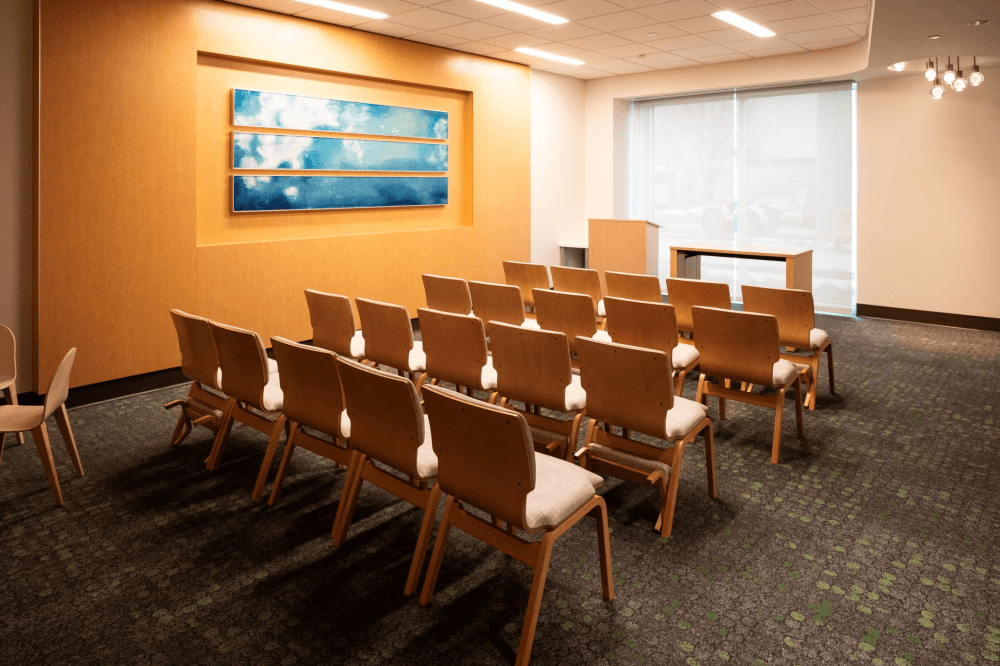 The chapel offers a space for patients and their loved ones to share prayers. (Courtesy of Children's Health)