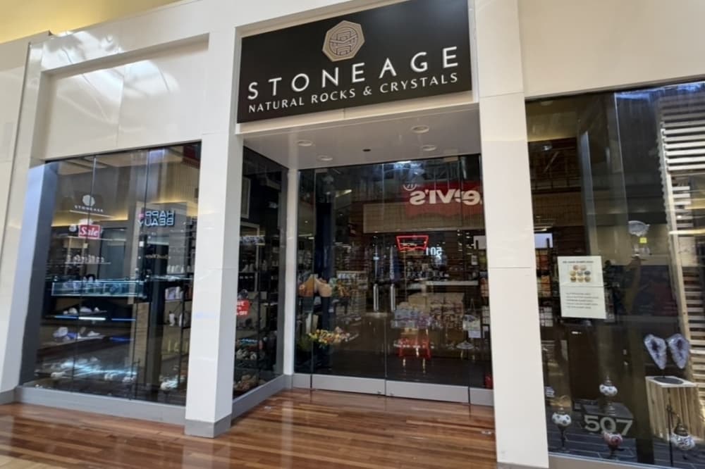 The exterior of Stoneage Natural Rocks and Crystals within Grapevine Mills.